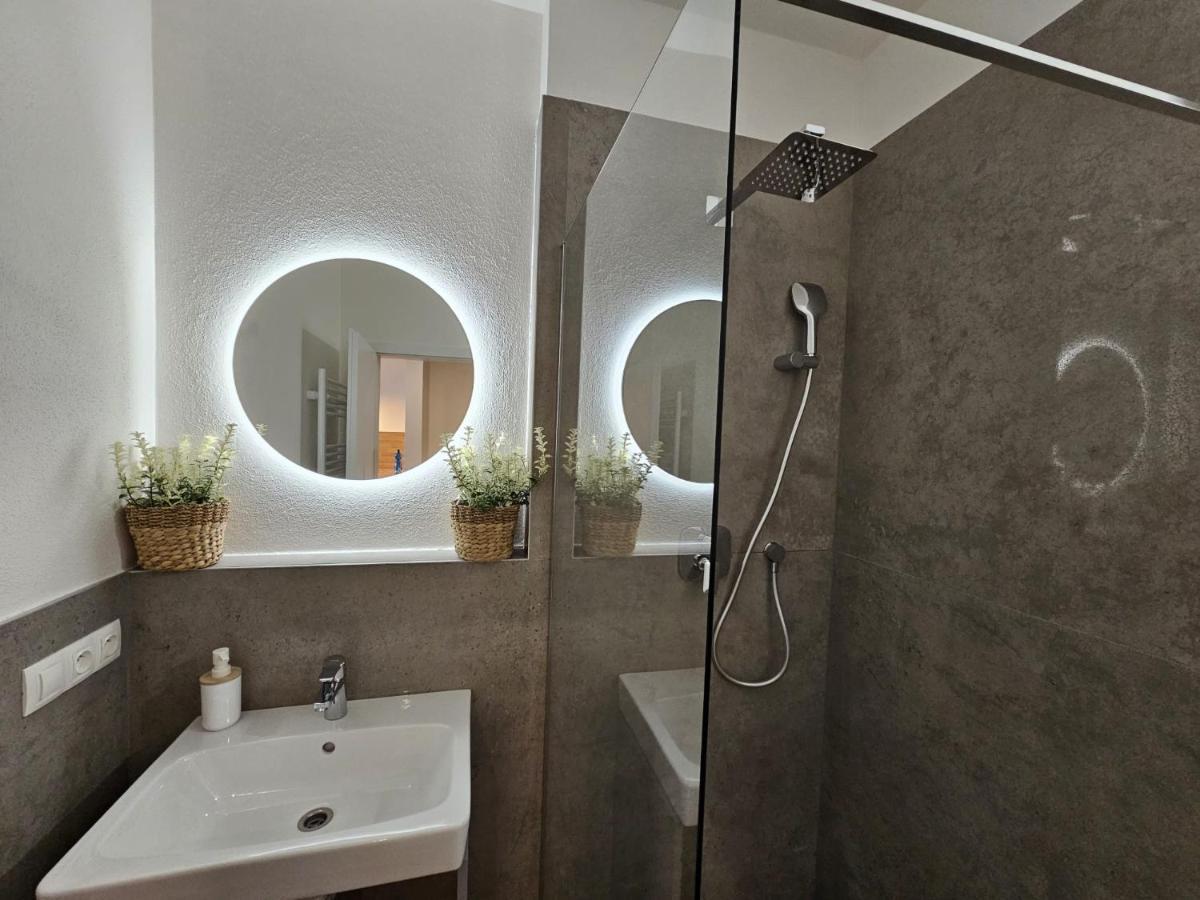 2 Room Apartment, New Building, Bosakova Street, 29 Bratislava Eksteriør bilde